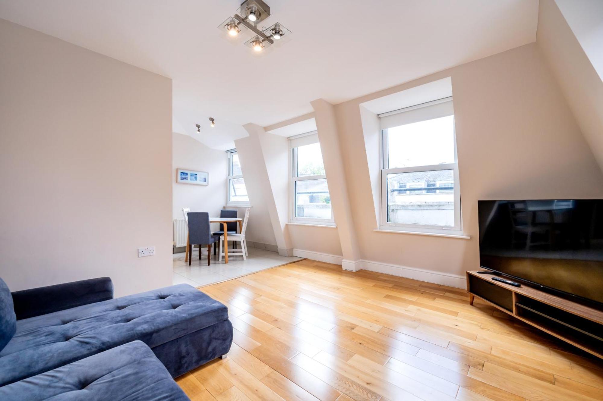 Paddington Modern Apartments London Exterior photo
