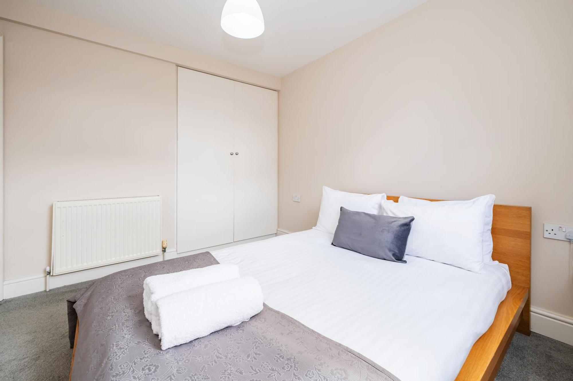 Paddington Modern Apartments London Exterior photo
