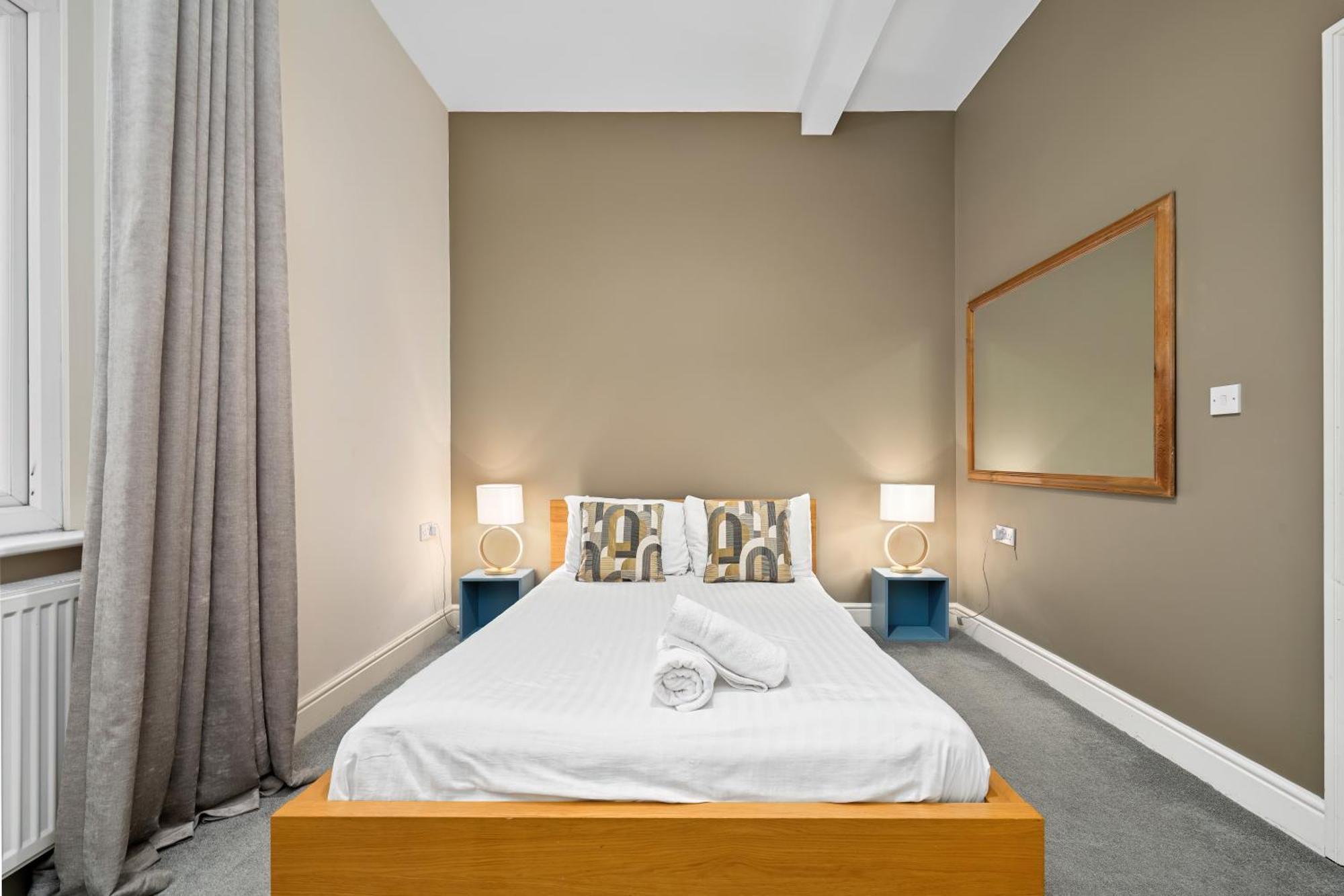 Paddington Modern Apartments London Exterior photo